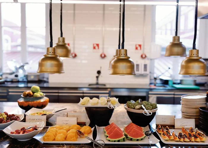 The Editory Riverside Hotel, An Historic Hotel